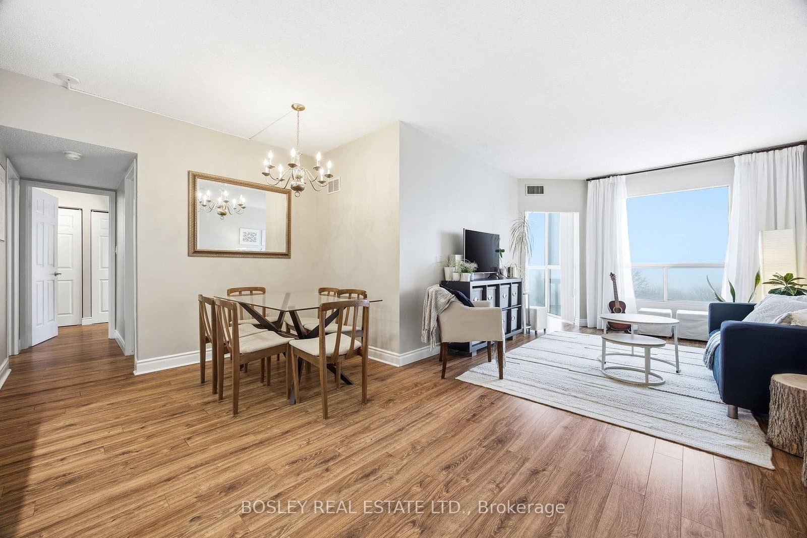 611 - 5 Concorde Place, Toronto, ON
