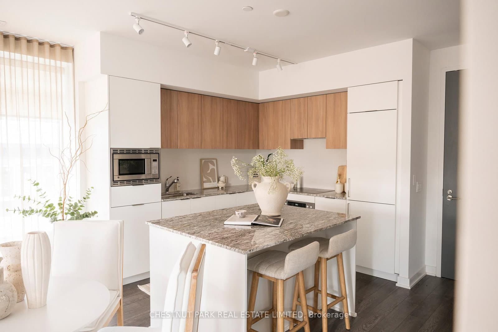 TH 01 - 20 O'Neill Road, Toronto, ON — photo 2
