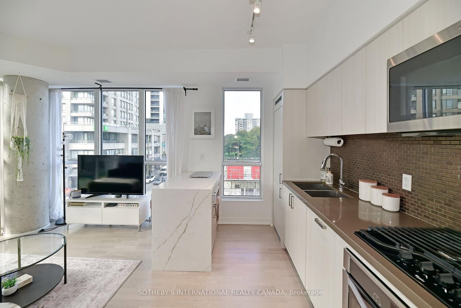 326 - 501 St Clair Avenue, Toronto, ON — photo 2