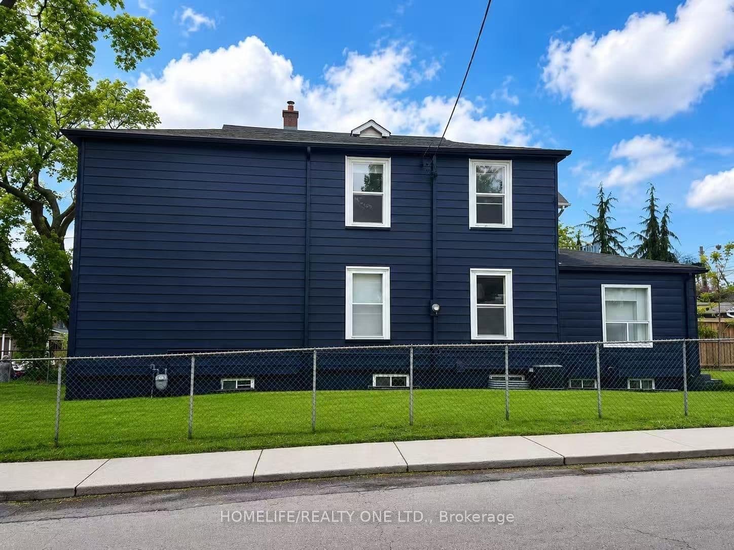 104 Benson Avenue, Toronto, ON — photo 3