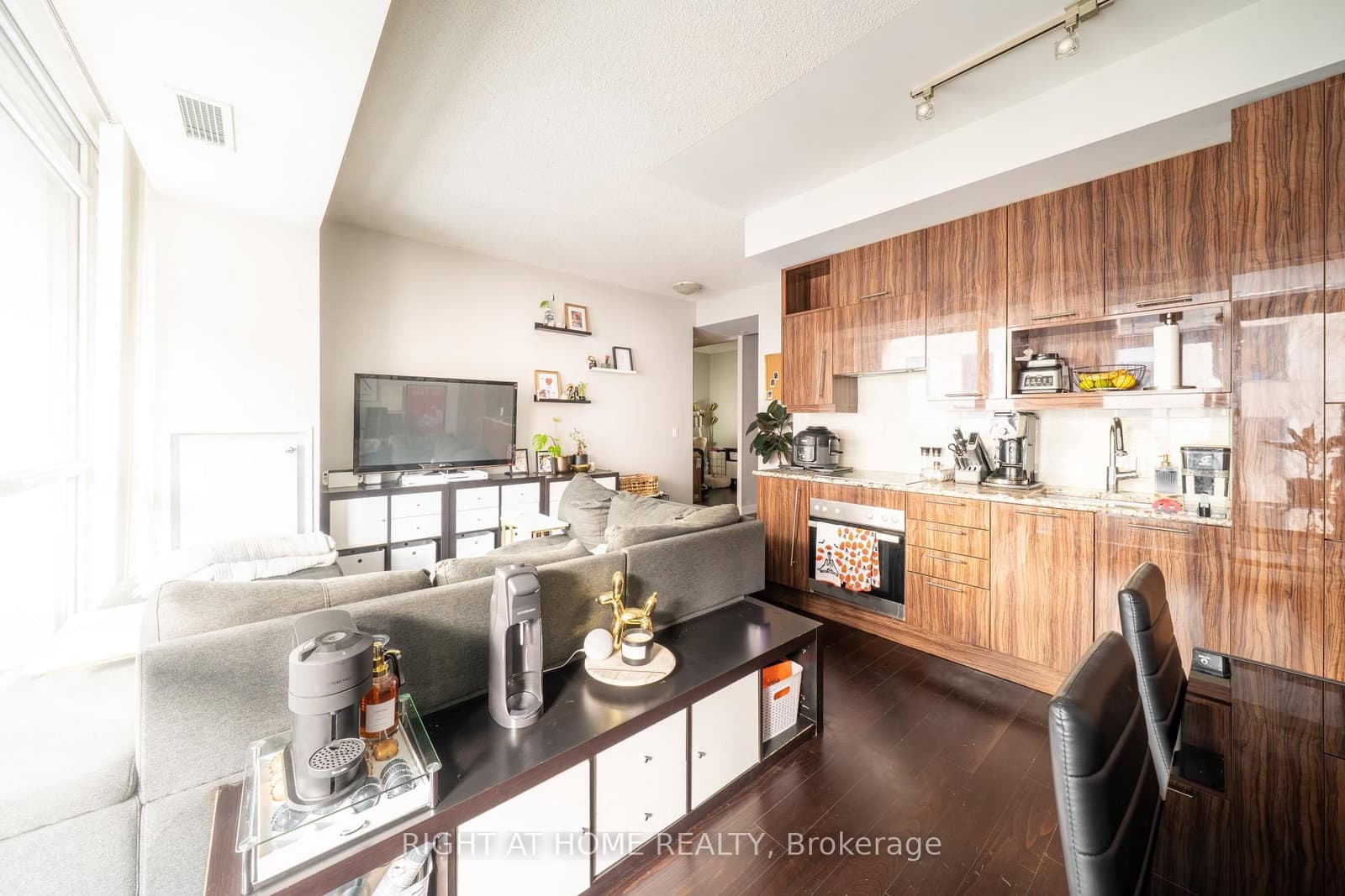 418 - 199 Richmond Street, Toronto, ON — photo 3