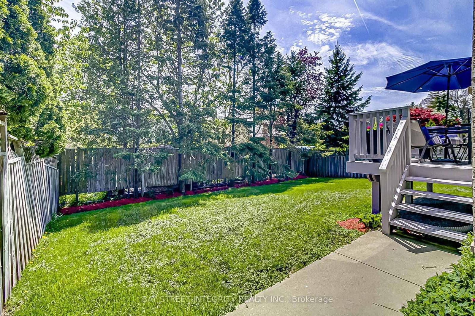 9 Jardin Hill Court, Toronto, ON — photo 3