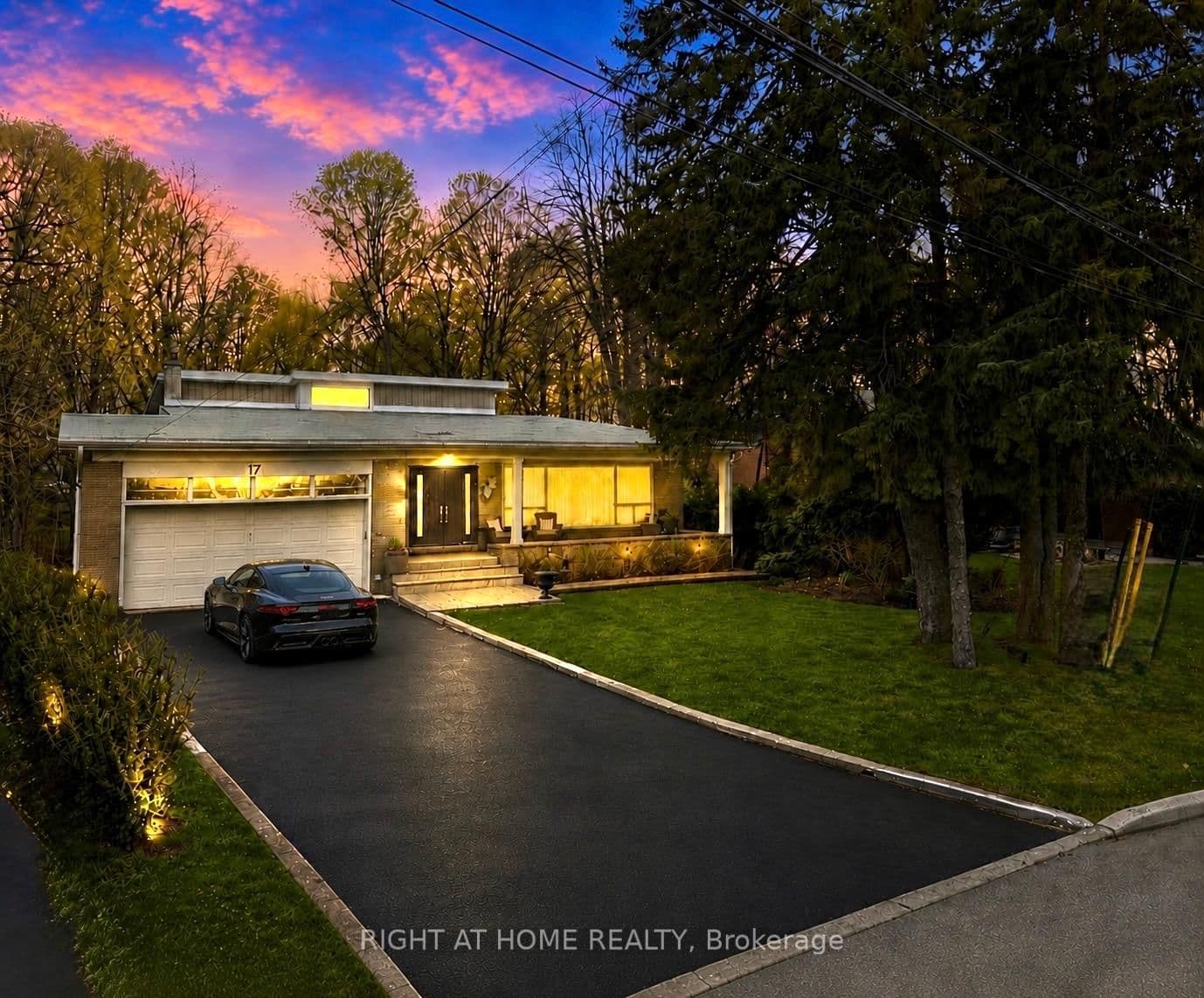 17 Denmark Crescent, Toronto, ON