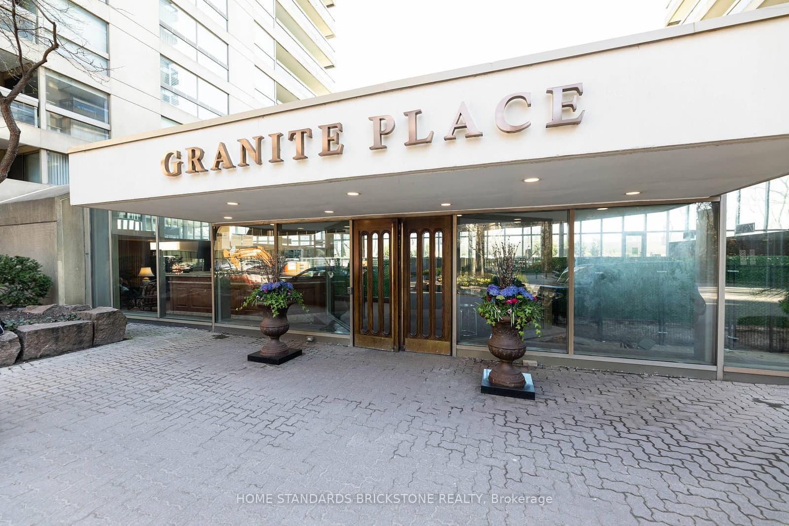 805 - 61 St Clair Avenue, Toronto, ON