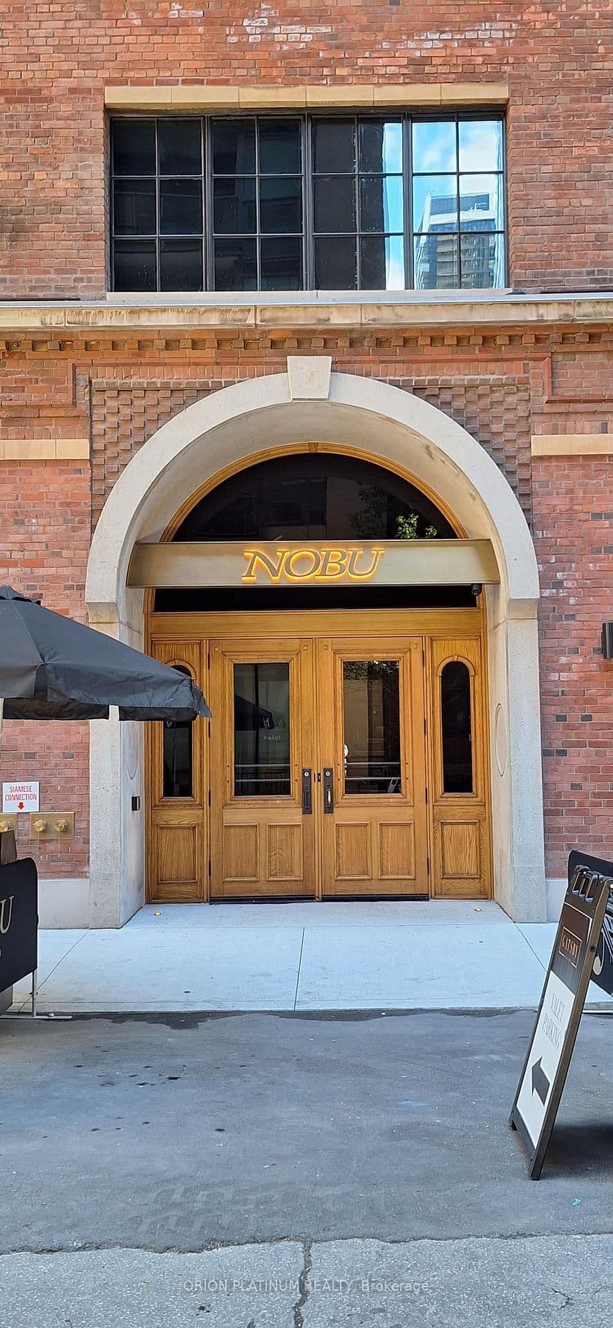 702 - 15 Mercer Street, Toronto, ON — photo 2