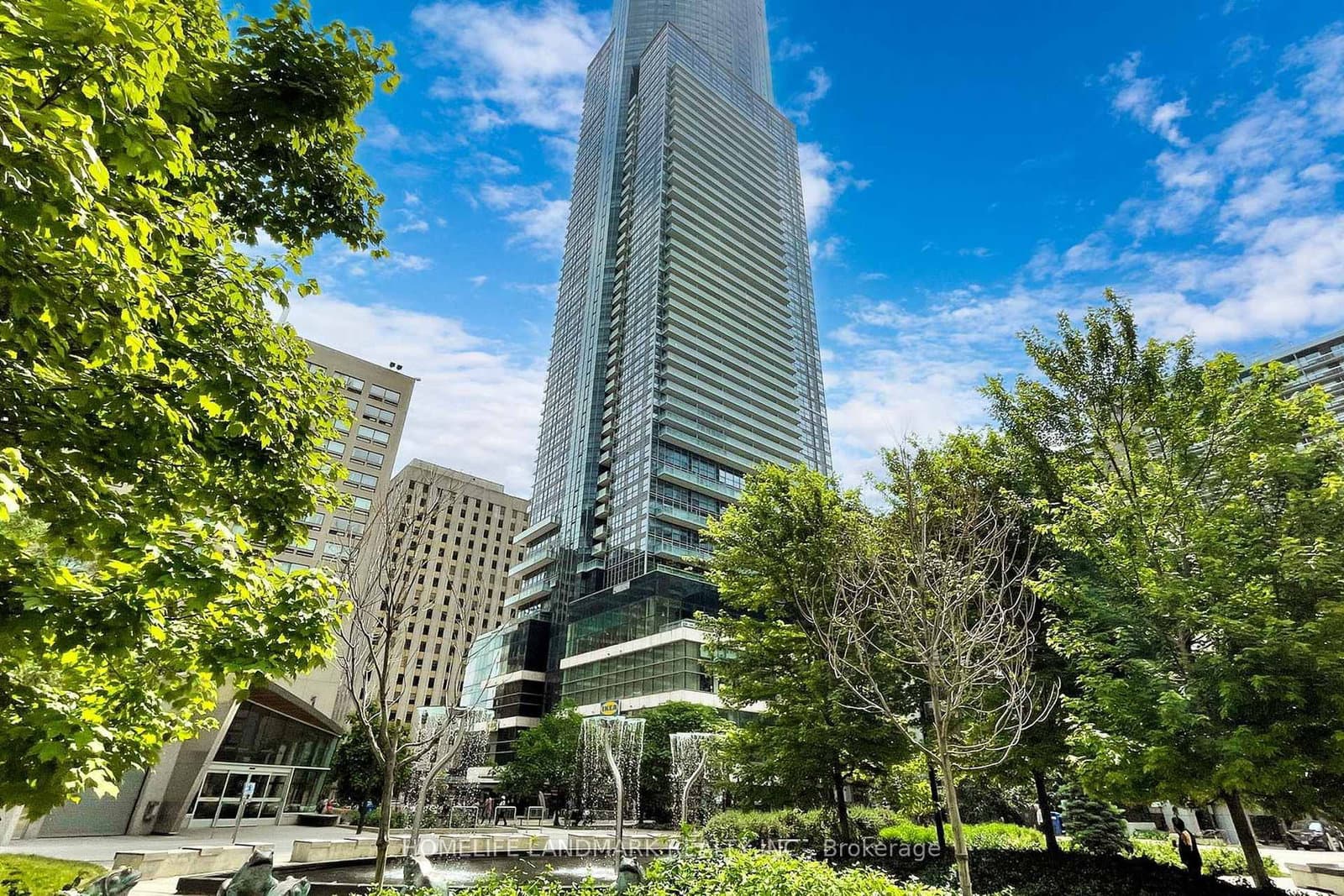 3307 - 386 Yonge Street, Toronto, ON — photo 2