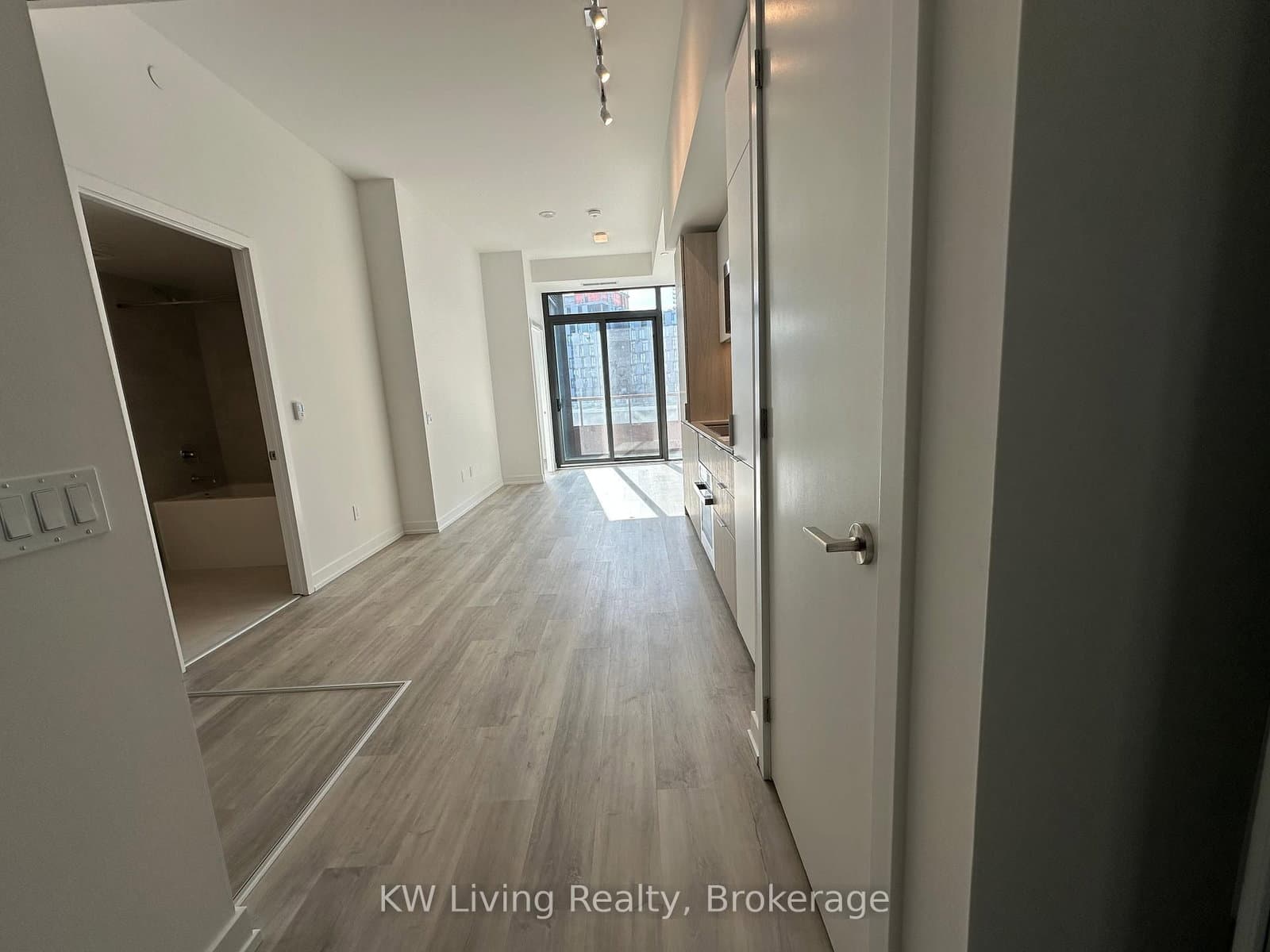 616 - 28 Eastern Avenue, Toronto, ON — photo 2