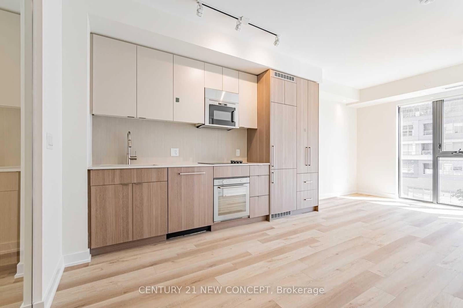409 - 840 St Clair Avenue, Toronto, ON — photo 2