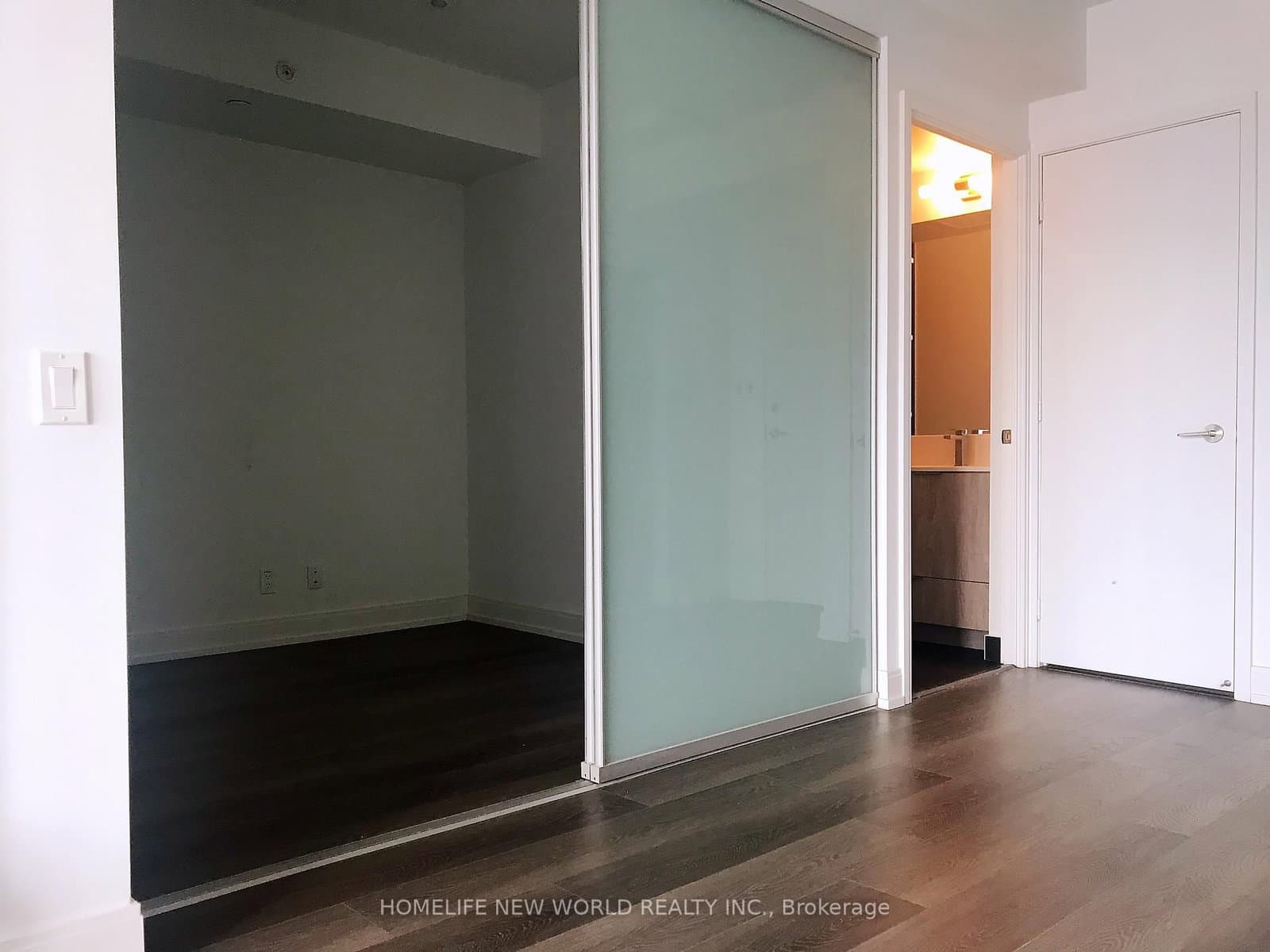 1806 - 181 Dundas Street, Toronto, ON — photo 3