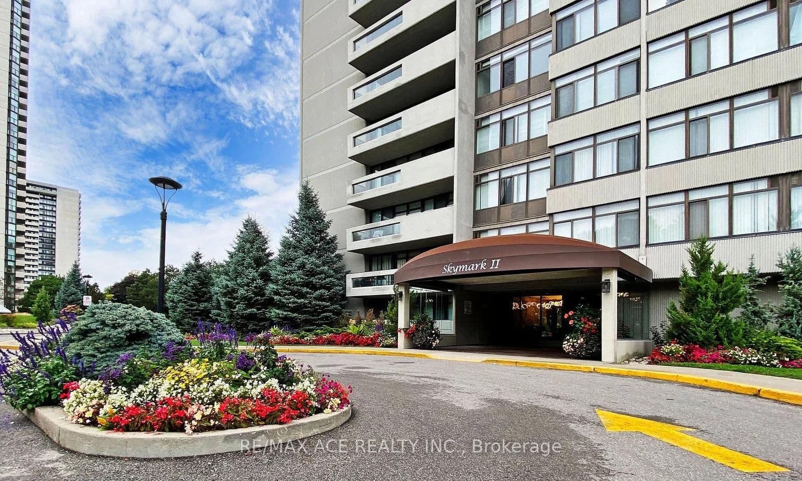 1609 - 1555 Finch Avenue, Toronto, ON — photo 2