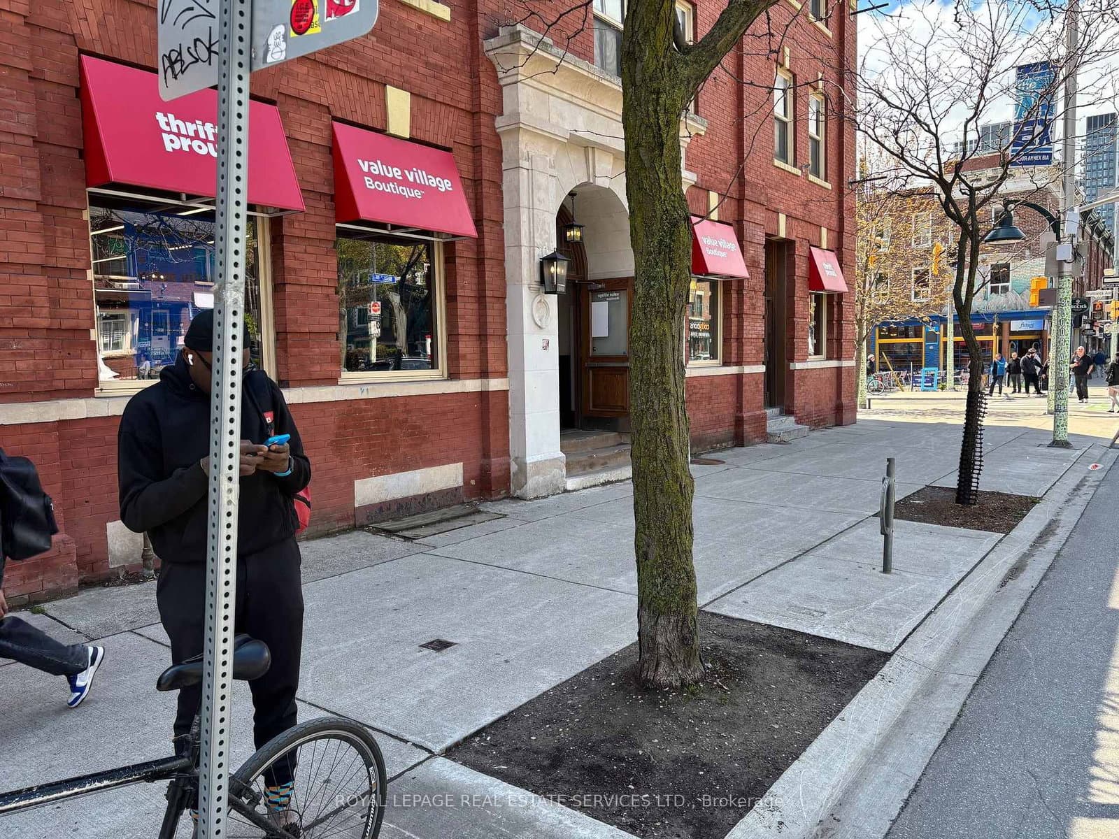 475 Bloor Street, Toronto, ON — photo 3