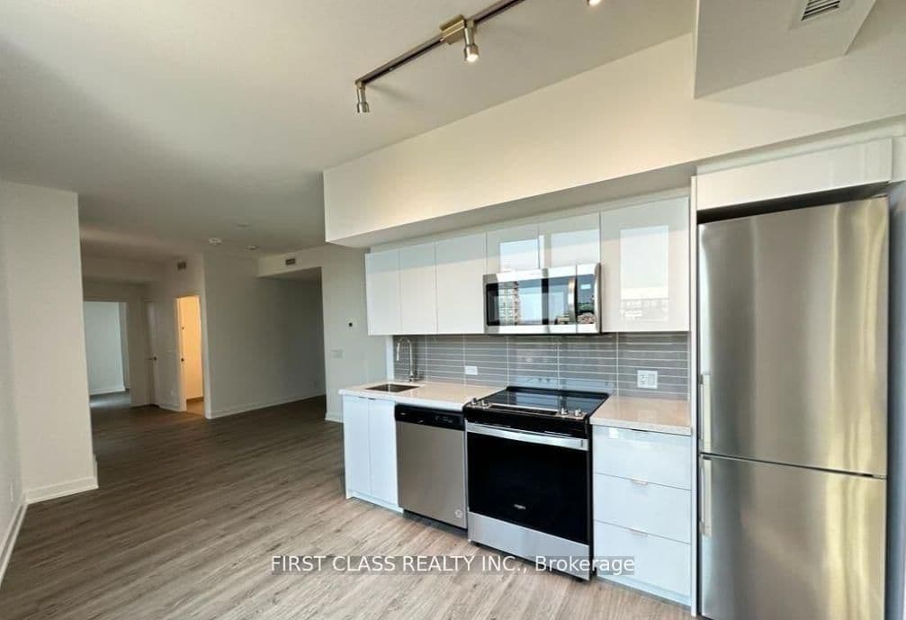 921 - 30 Tretti Way, Toronto, ON — photo 3