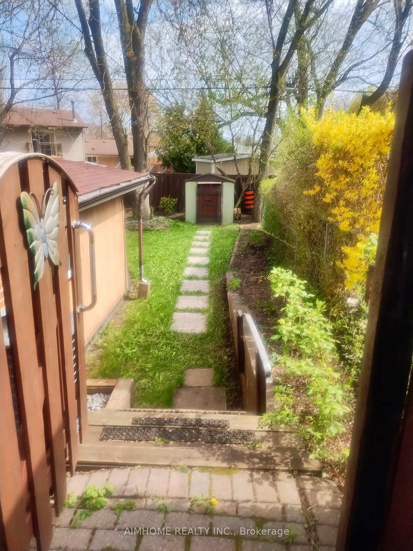 913 Brimorton Drive, Toronto, ON — photo 3