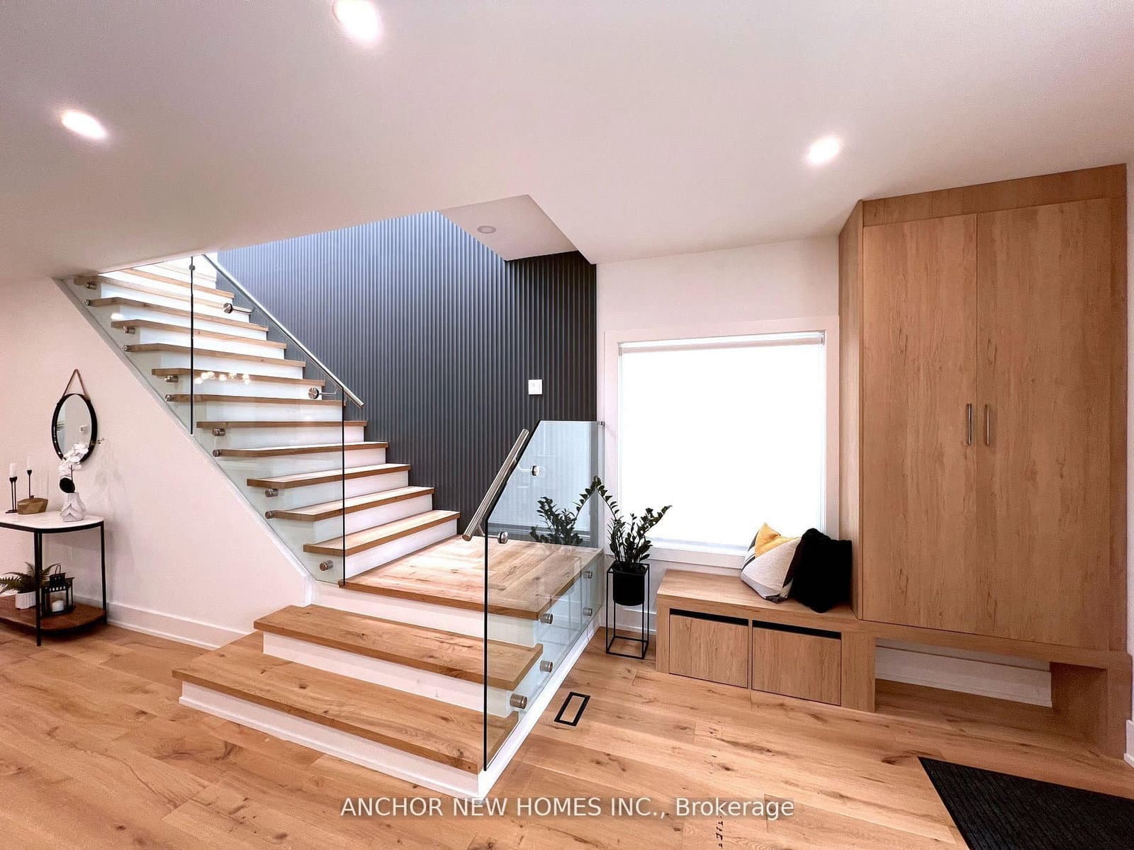 257 Chisholm Avenue, Toronto, ON — photo 3