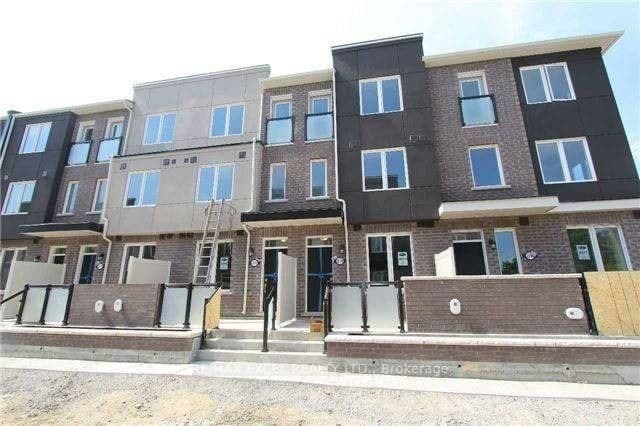 5 - 15 Heron Park Place, Toronto, ON — photo 2
