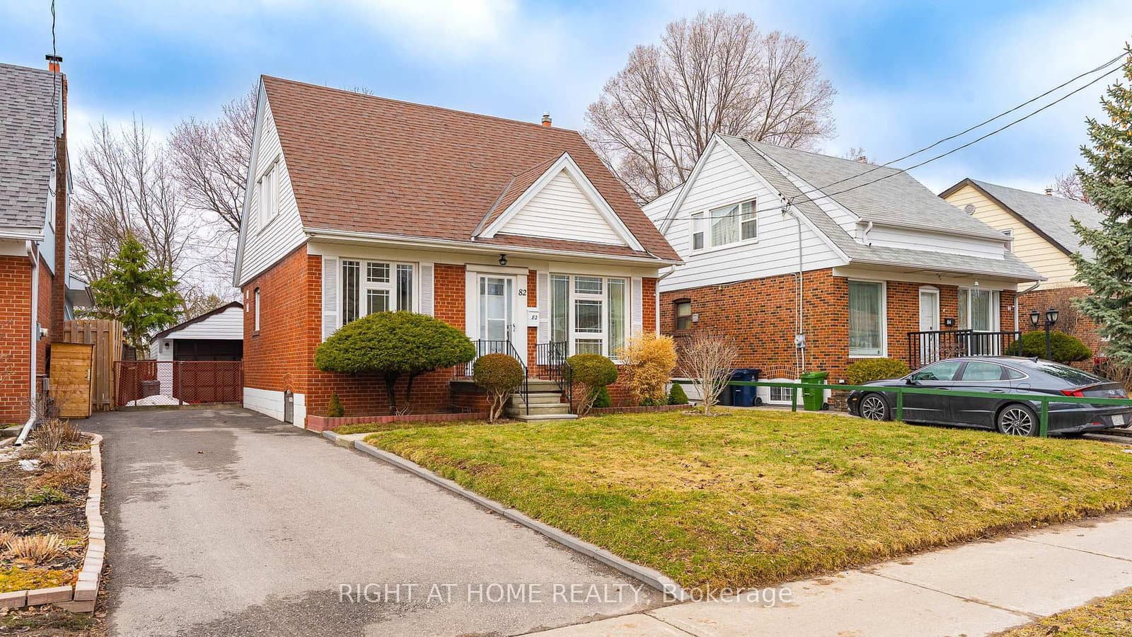82 Tower Drive, Toronto, ON — photo 2