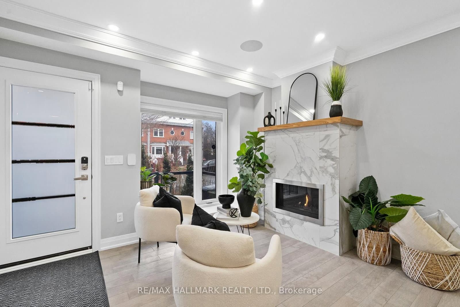 394 Main Street, Toronto, ON — photo 3