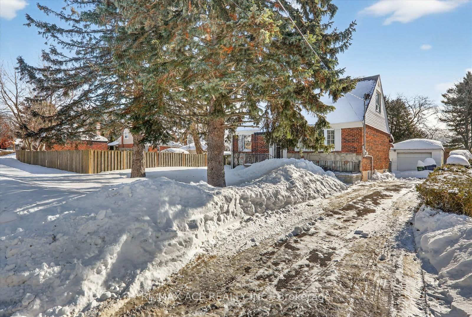 233 Oakridge Drive, Toronto, ON — photo 2