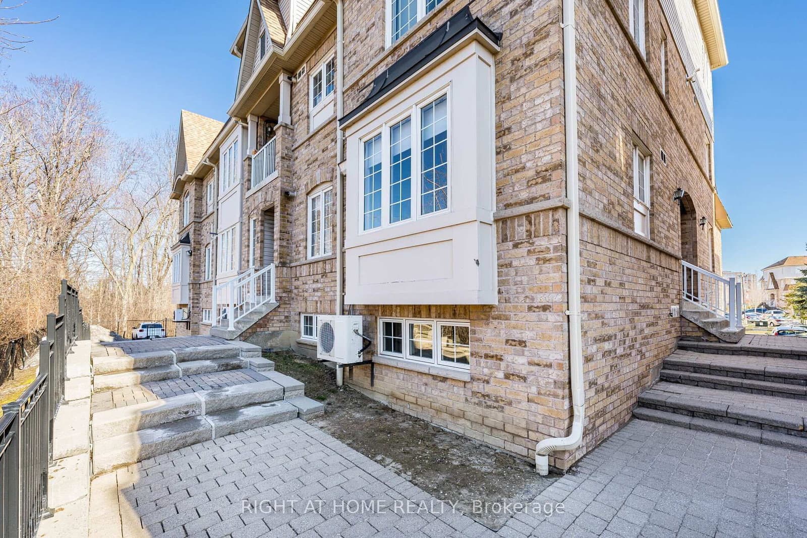 40 - 200 Mclevin Avenue, Toronto, ON — photo 3