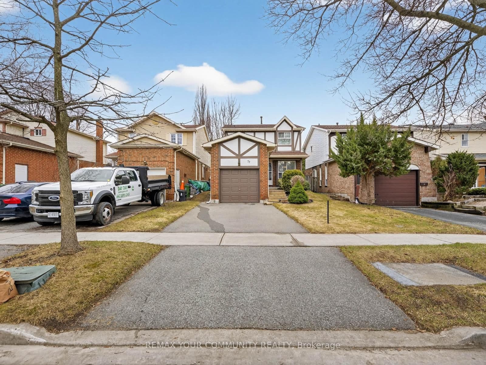 77 Oakhaven Drive, Toronto, ON — photo 2