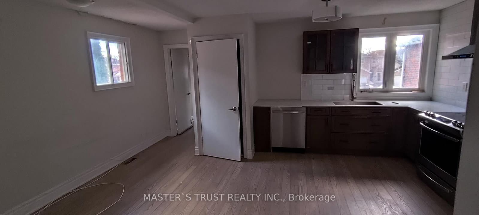 2nd Floor - 40 Whitley Castle Crescent, Toronto, ON — photo 3