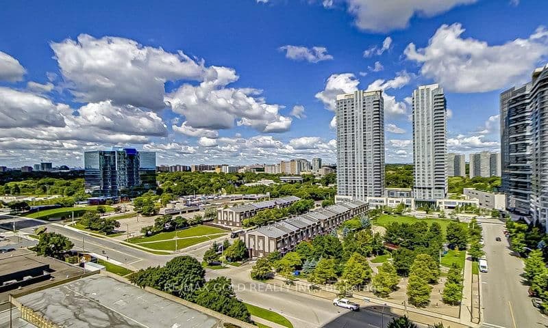 125 Village Green Square, Toronto, ON — photo 2
