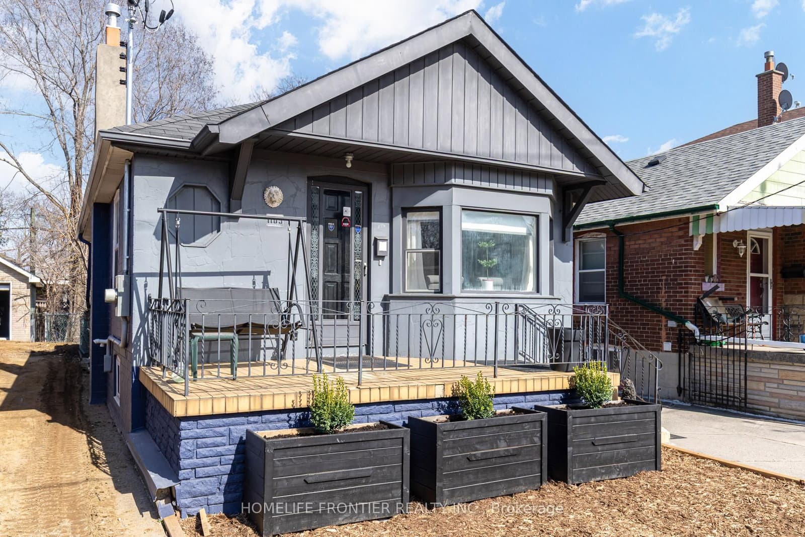 1105 Greenwood Avenue, Toronto, ON — photo 2