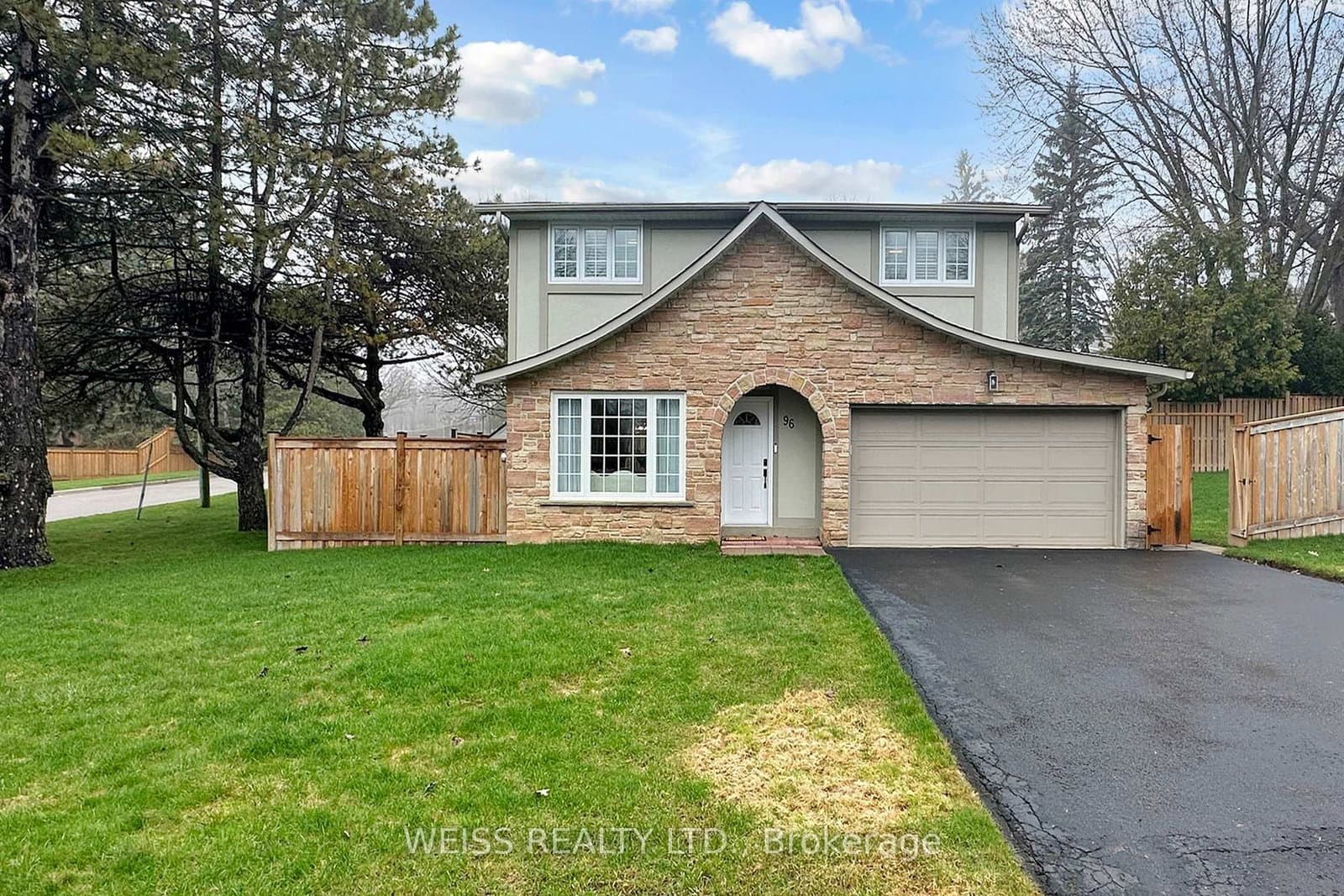 96 Tudor Glen Crescent, Toronto, ON