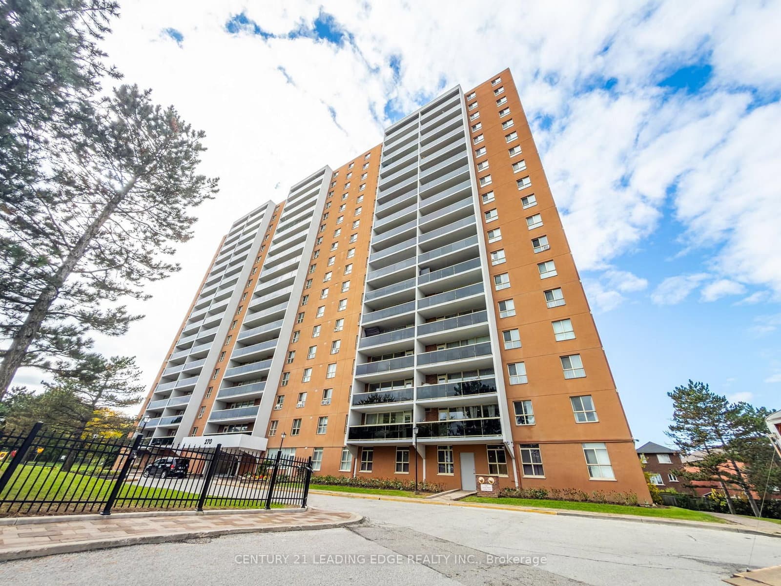 1704 - 270 Palmdale Drive, Toronto, ON