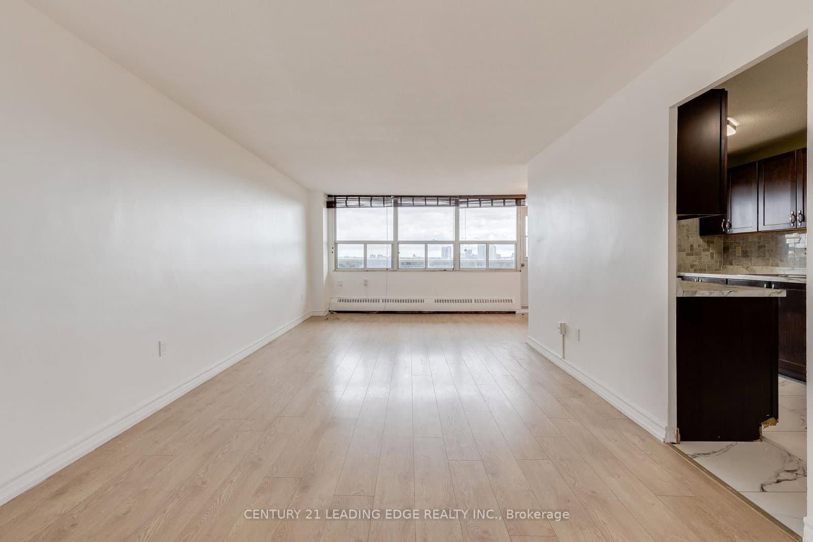 1704 - 270 Palmdale Drive, Toronto, ON — photo 3