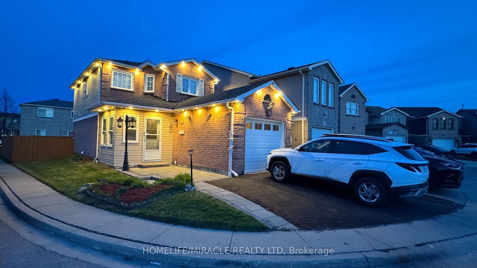 131 Plumrose Pathway, Toronto, ON — photo 2
