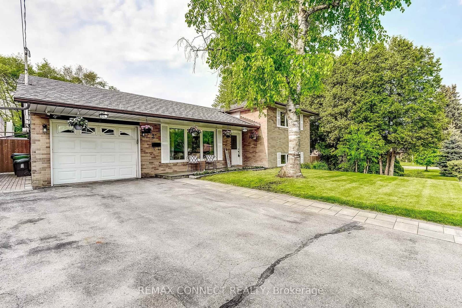 22 Ravine Park Crescent, Toronto, ON — photo 3