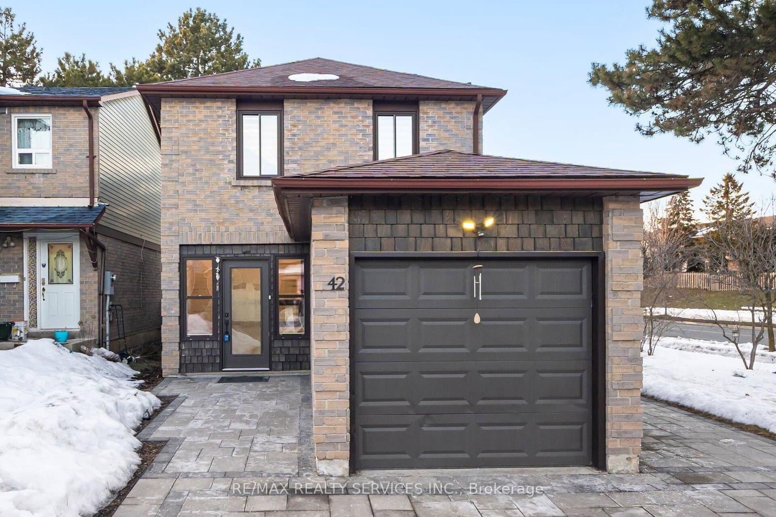 42 Frontier Pt Way, Toronto, ON