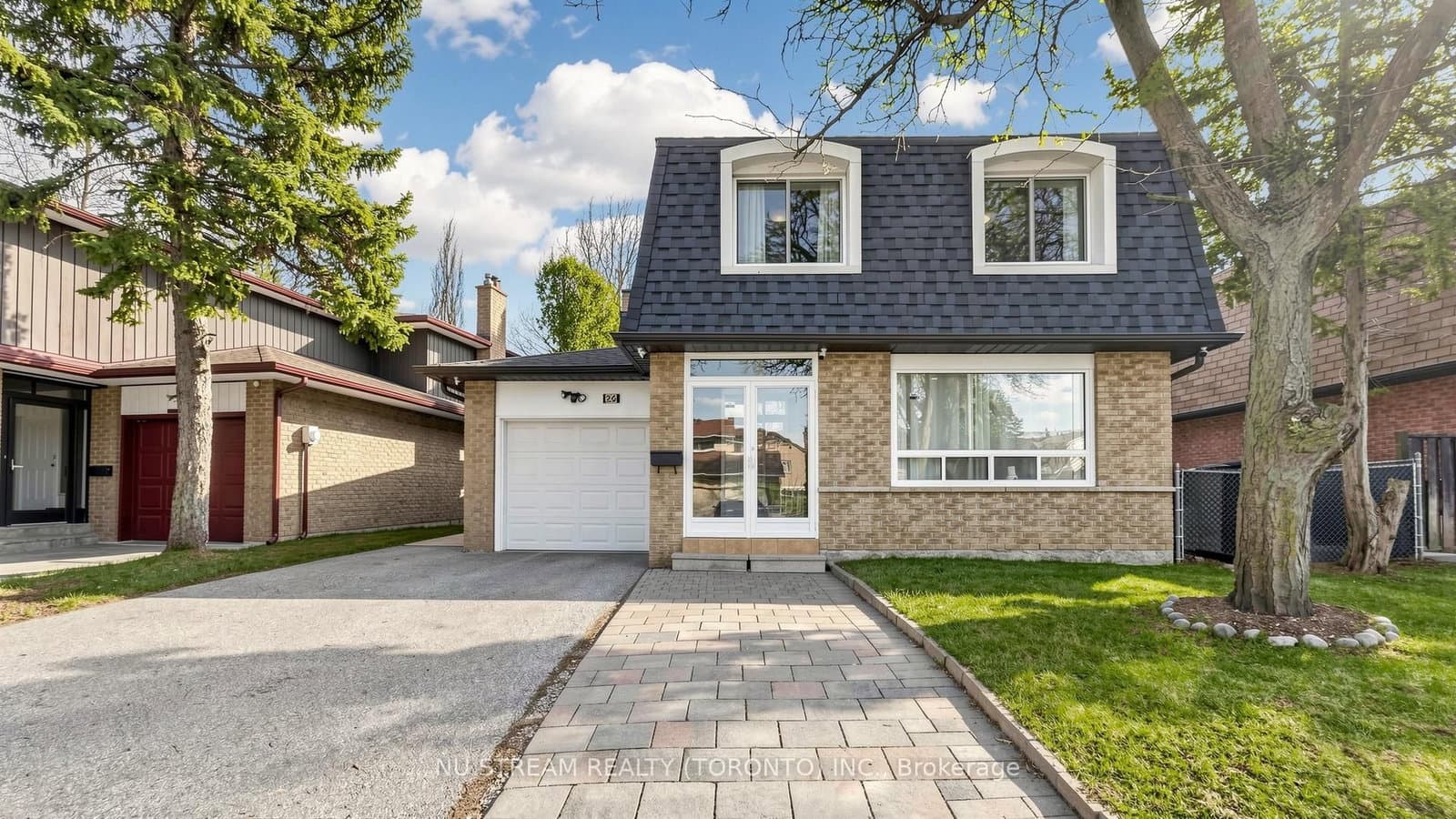 26 Alexmuir Boulevard, Toronto, ON