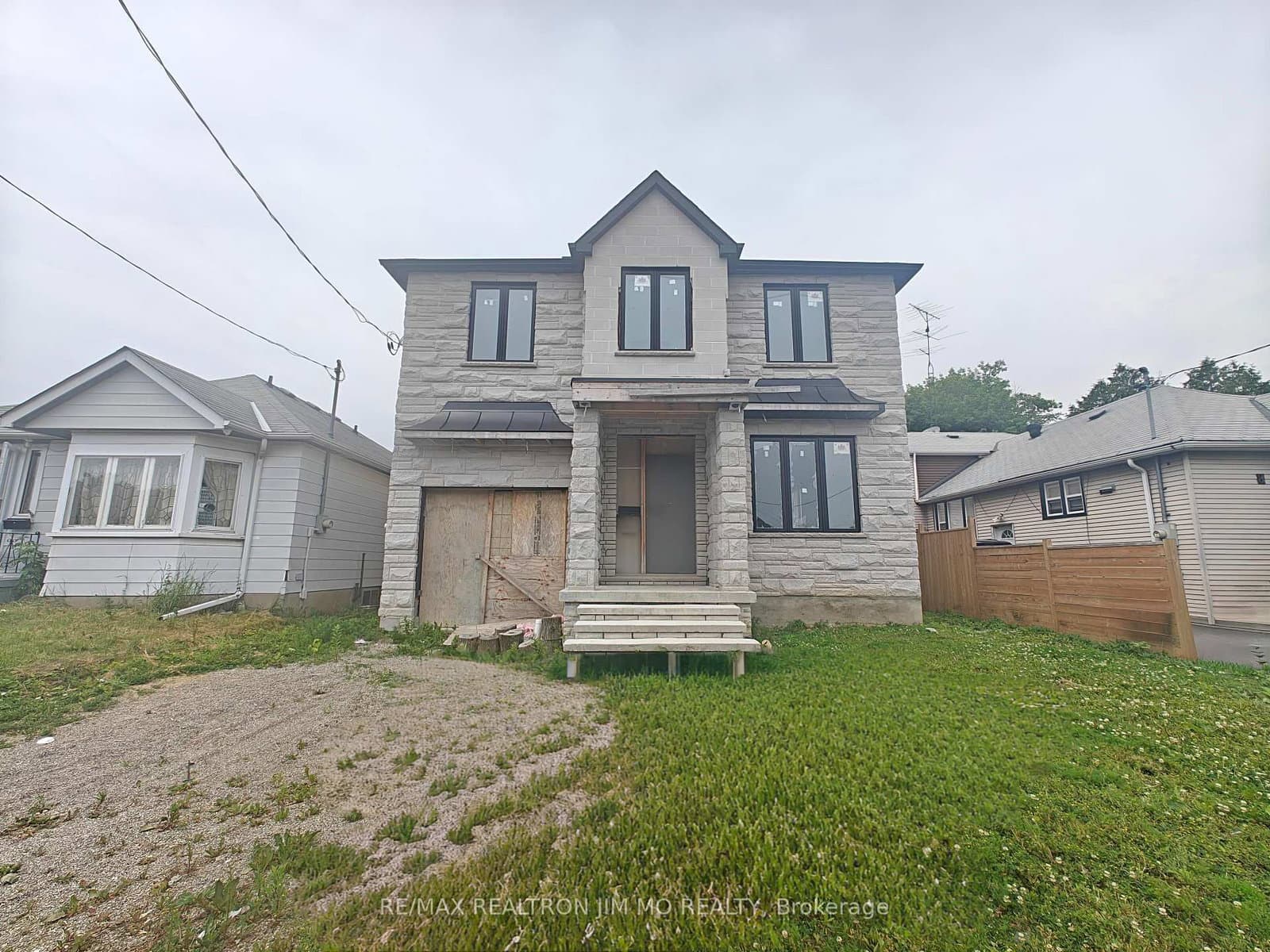 6 Cotton Avenue, Toronto, ON