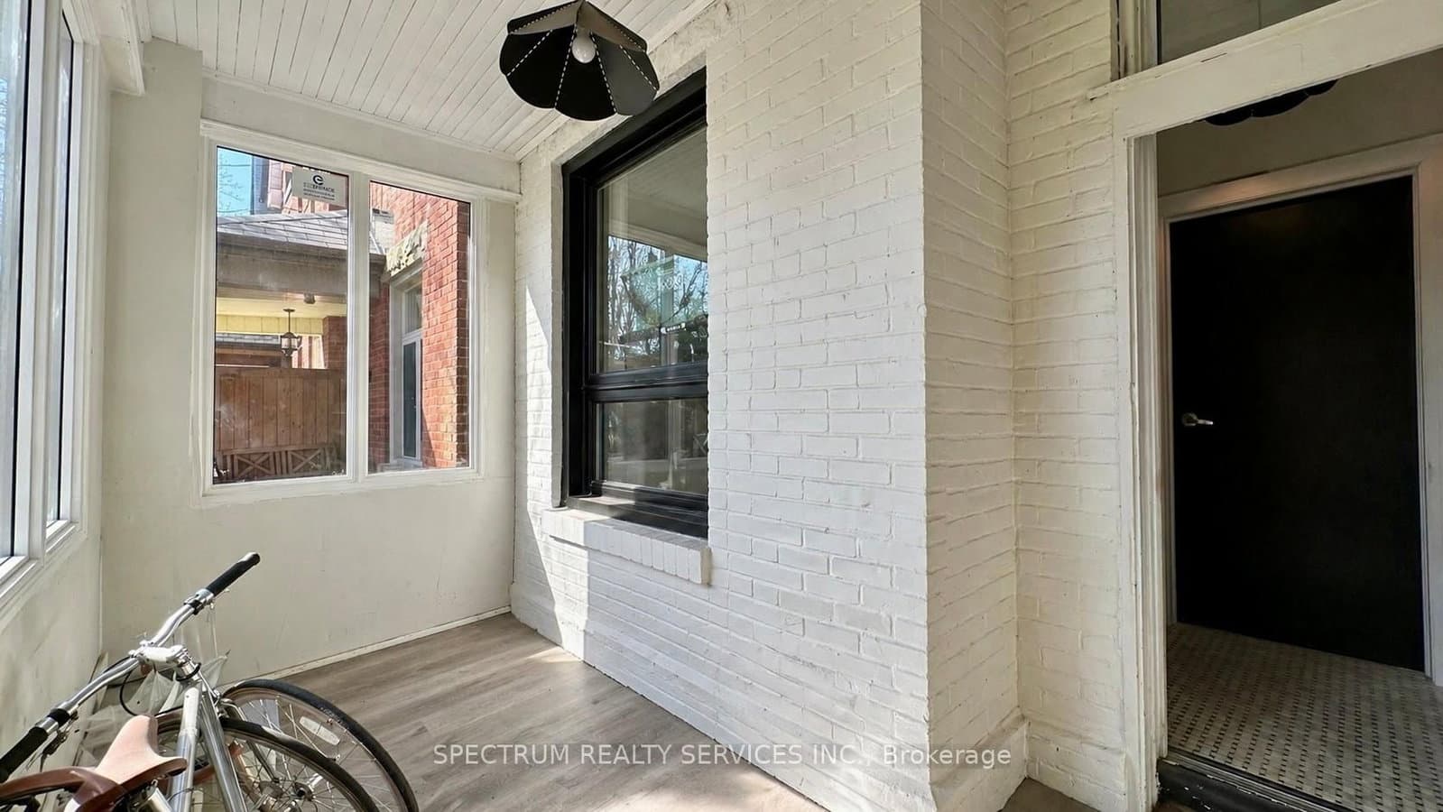 1 - 92 Caroline Avenue, Toronto, ON — photo 2