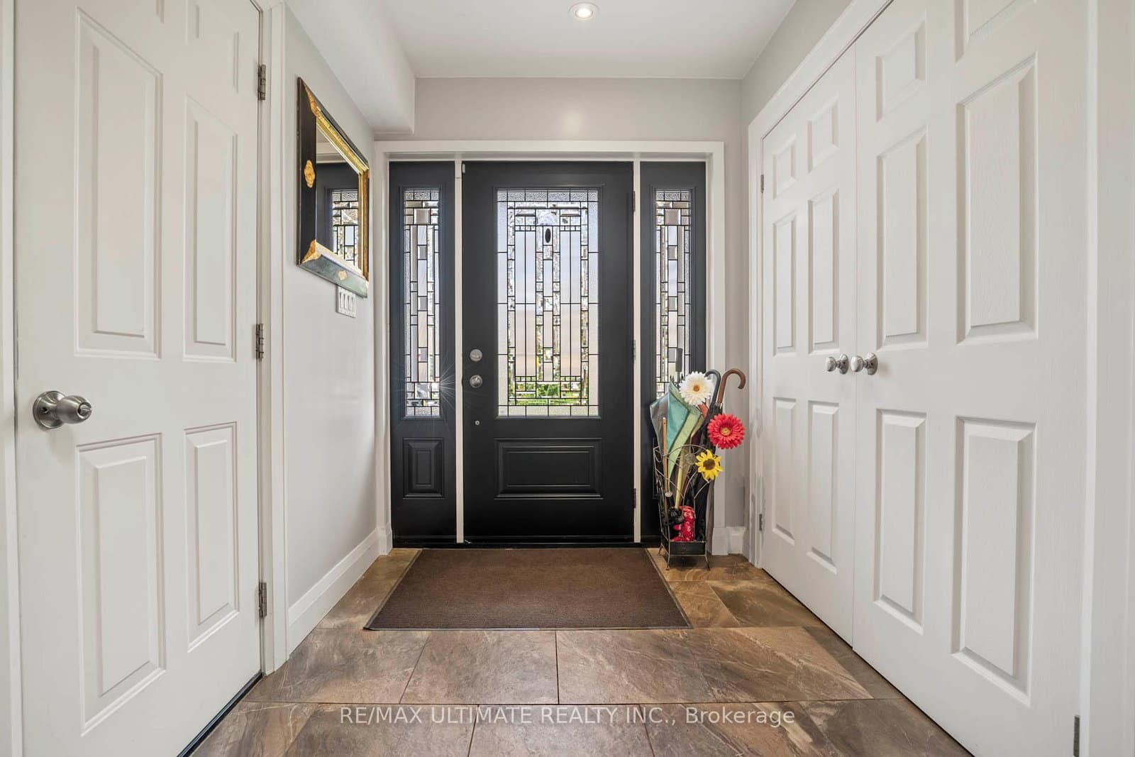 21 Brinloor Boulevard, Toronto, ON — photo 3