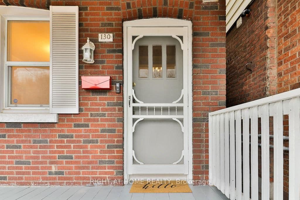 130 Springdale Boulevard, Toronto, ON — photo 3