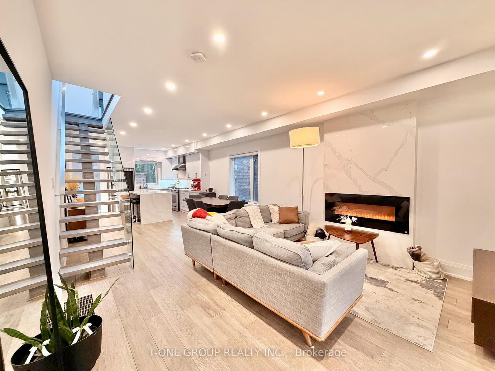 173 Drayton Avenue, Toronto, ON — photo 3
