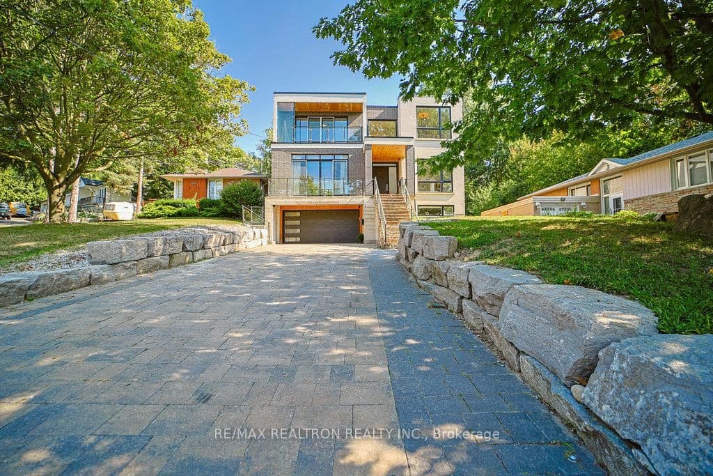 263 East Avenue, Toronto, ON