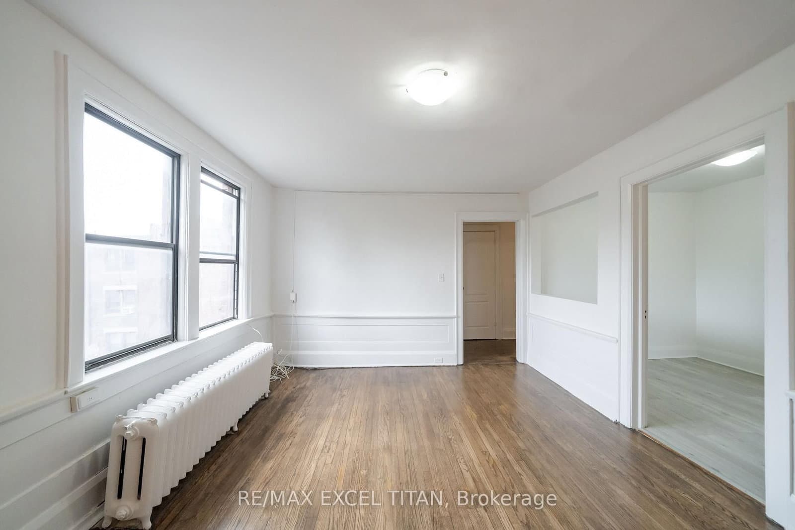 46 - 4 Kingston Road, Toronto, ON — photo 2