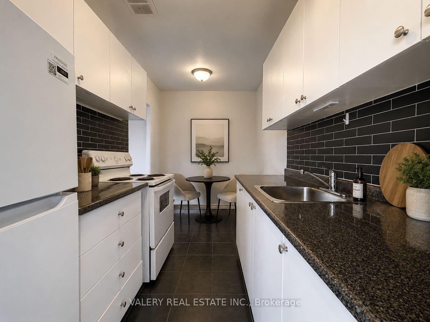 216 - 35 Confederation Drive, Toronto, ON — photo 2