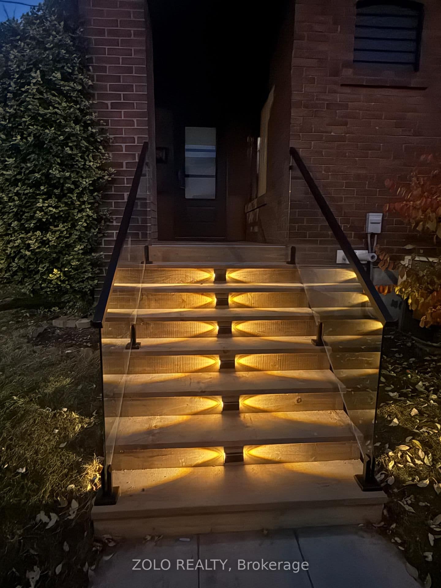 98 Woodmount Avenue, Toronto, ON — photo 3