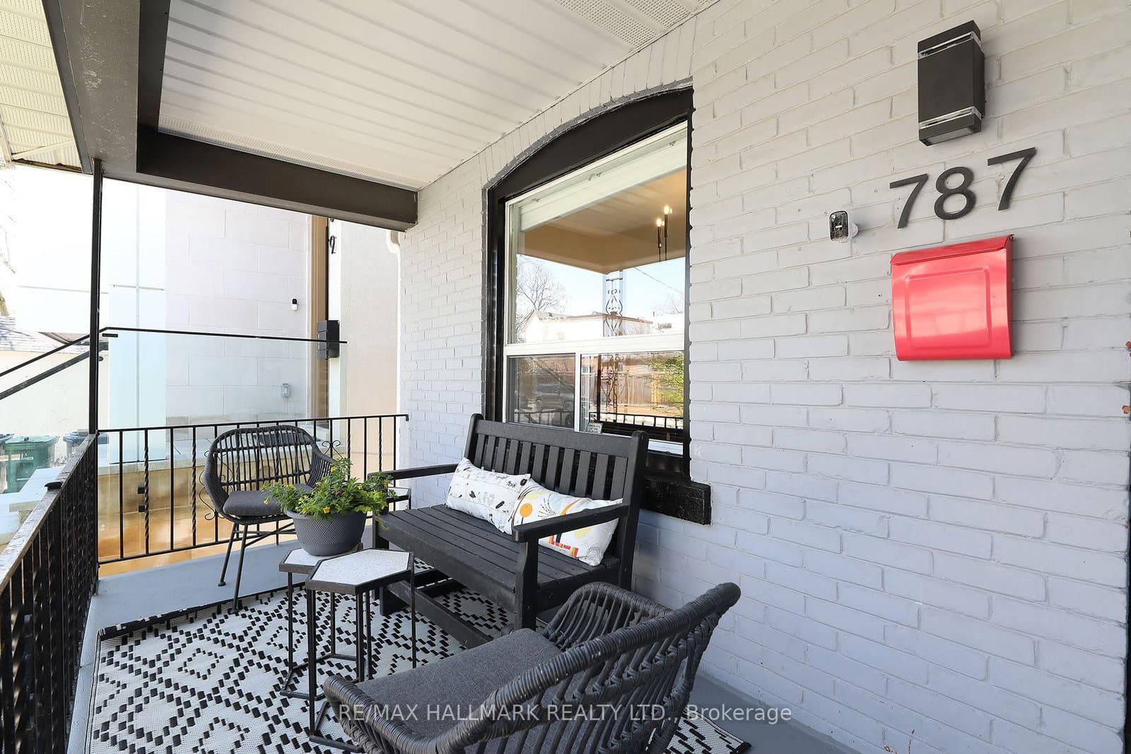 787 Sammon Avenue, Toronto, ON — photo 3