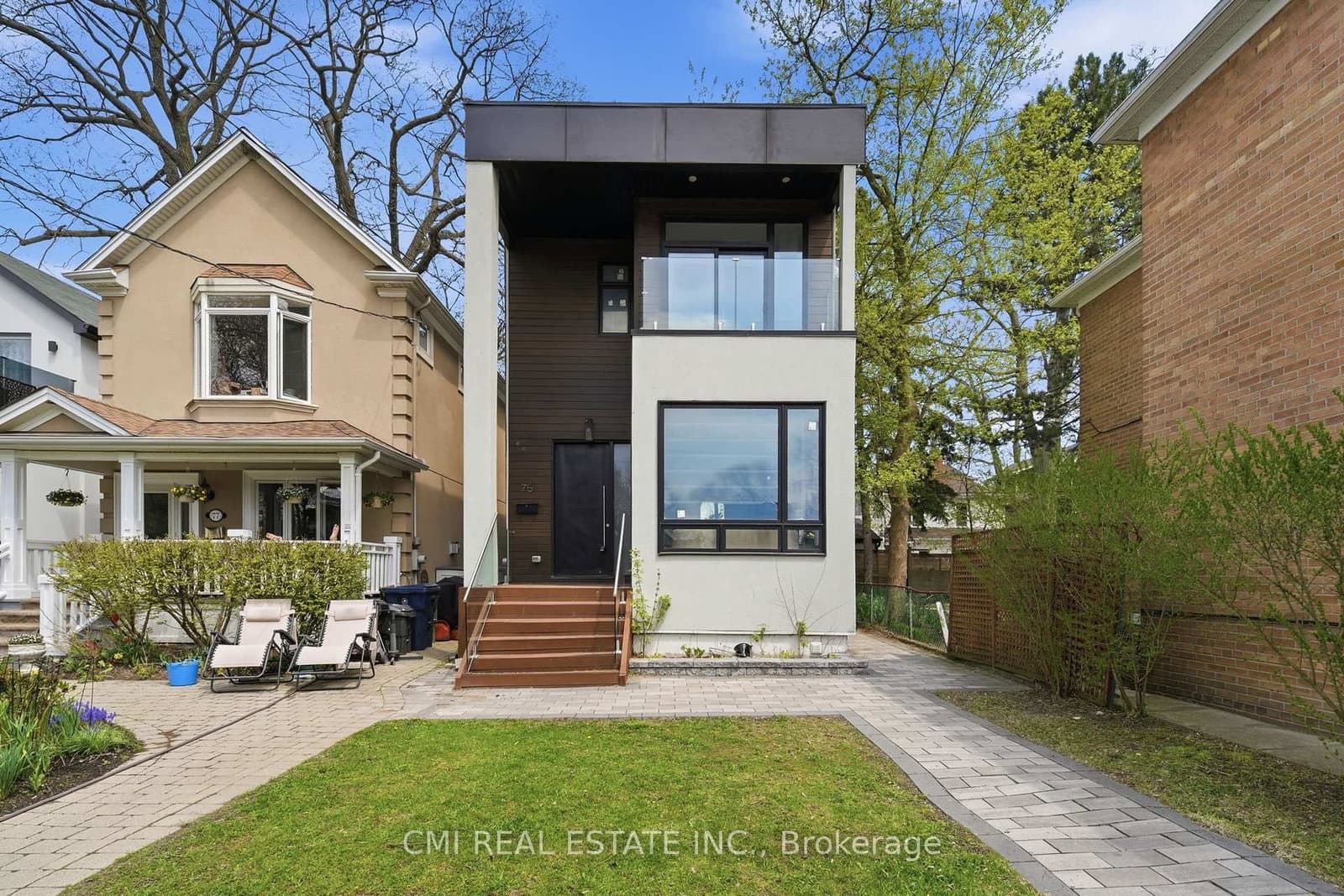 75 Kenilworth Avenue, Toronto, ON — photo 3