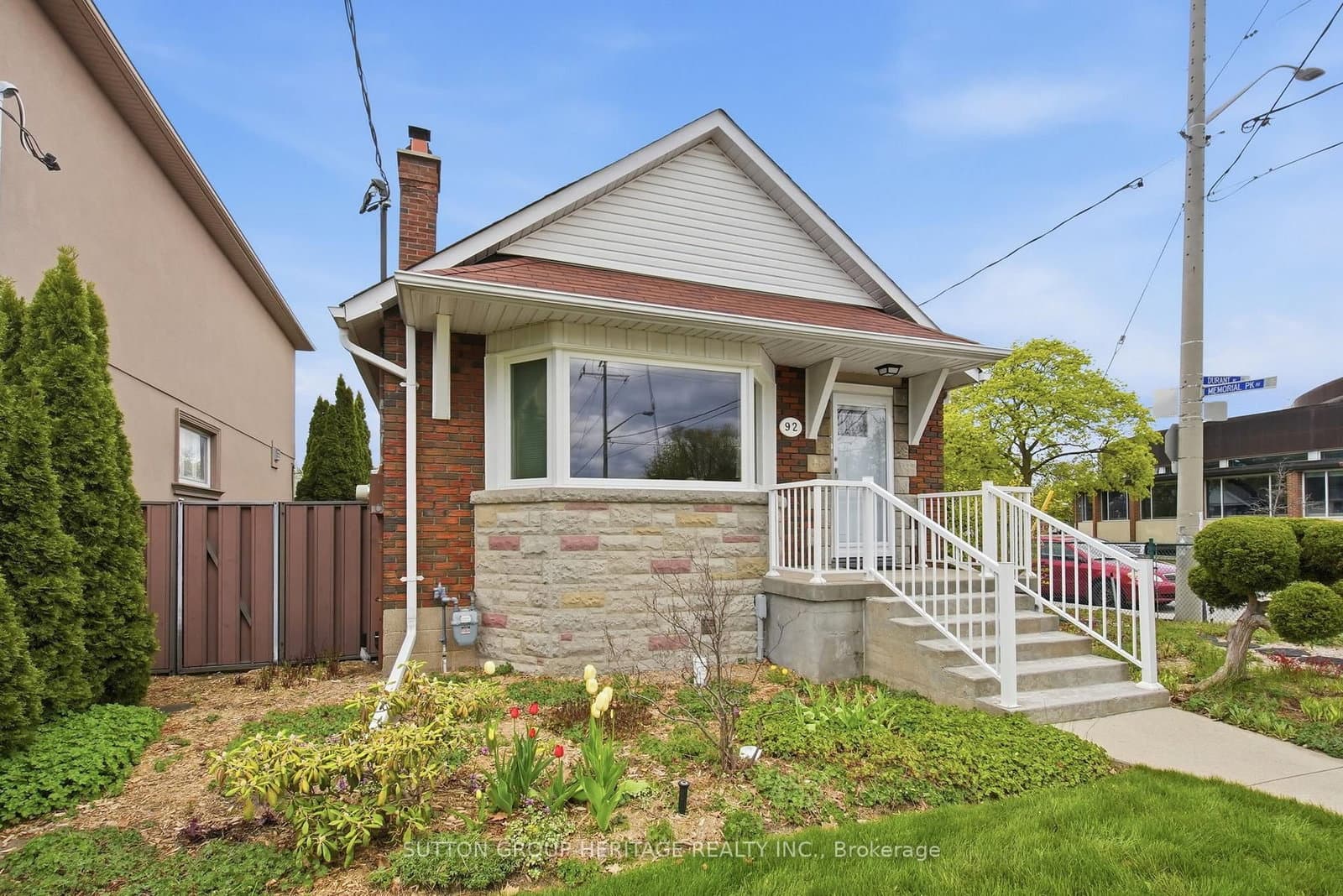 92 Durant Avenue, Toronto, ON — photo 2