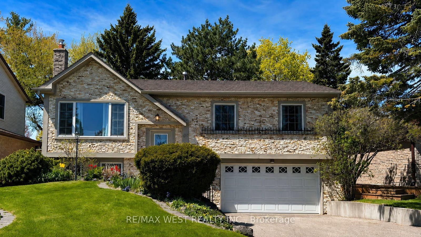 94 White Heather Boulevard, Toronto, ON
