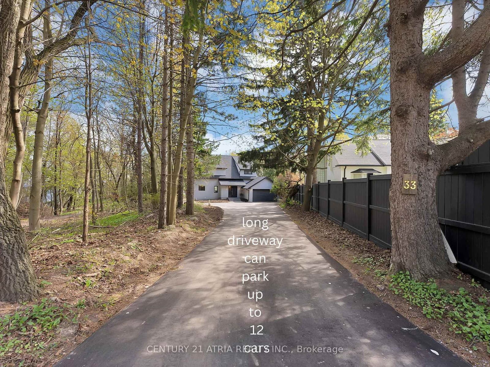 33 Bellehaven Crescent, Toronto, ON — photo 2