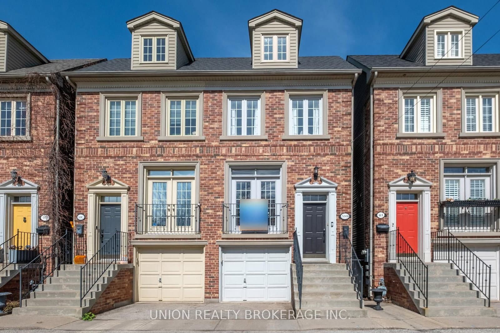 59D Woodbine Avenue, Toronto, ON
