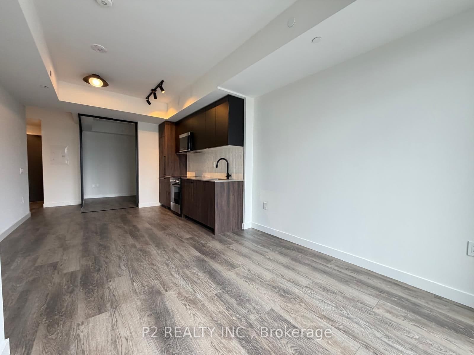 512 - 1635 MILITARY Trail, Toronto, ON — photo 2